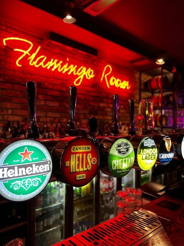 Flamingo Room Pub na Inglaterra