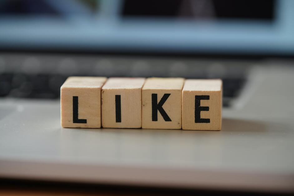 O que significa Whether you like or not em inglês?