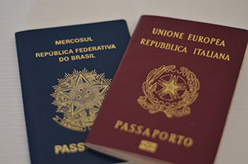 Dupla cidadania para brasileiros agora ficou mais fácil