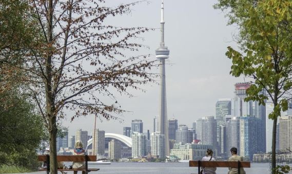 Toronto ou Vancouver: onde fazer intercâmbio no Canadá?