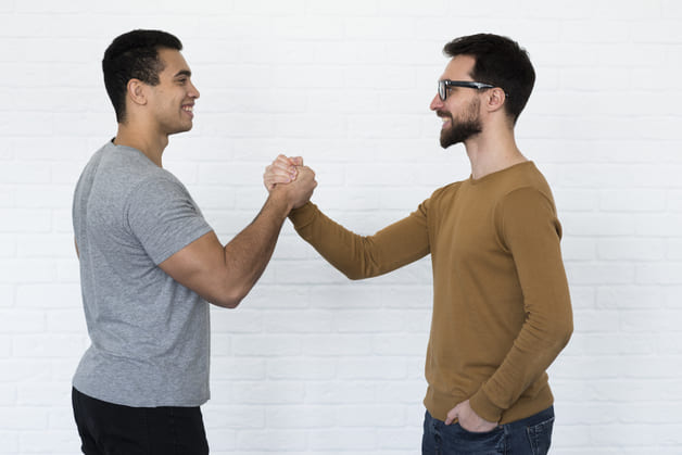 Cumprimentos em inglês: como saudar em diferentes situações
