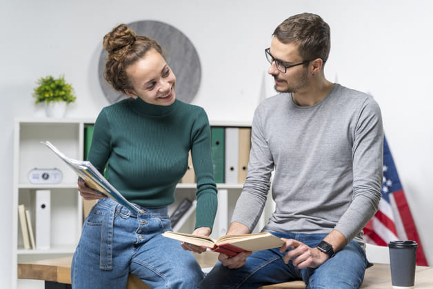 Conhecendo o verbo Took em inglês: significado e modos de uso