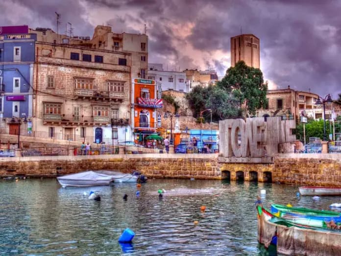 Conheça St Julians, em Malta
