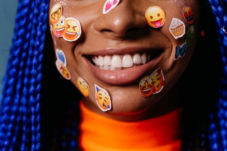 Emoções em inglês: lista completa com tradução e exemplos